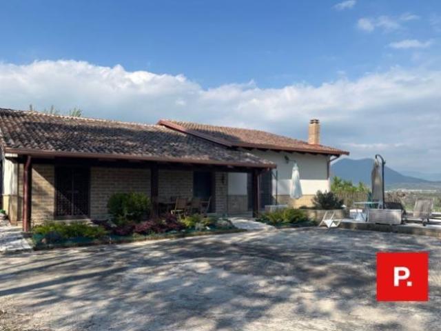 Villa in vendita a Ruviano CE