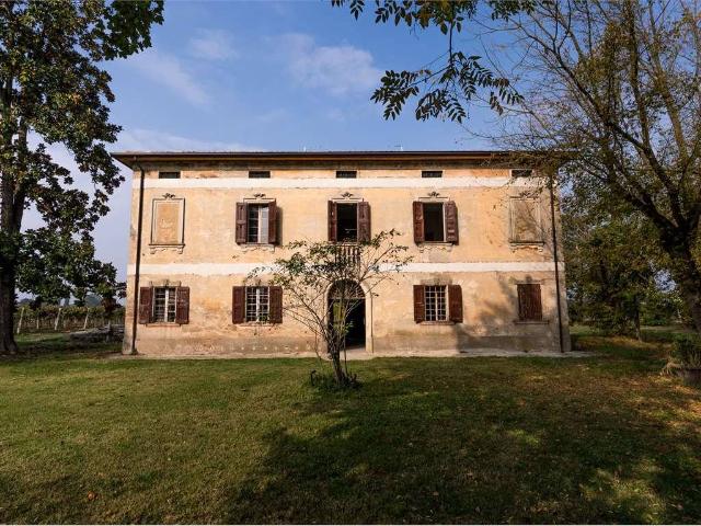 Villa in vendita a Rubiera RE