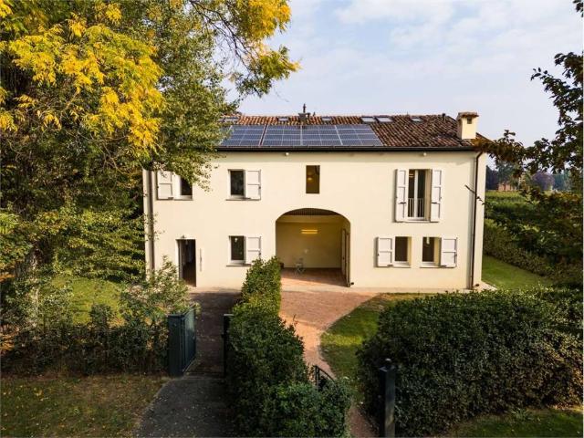 Villa in vendita a Rubiera RE