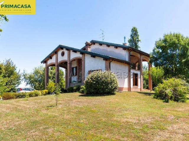 Villa in vendita a Rubiera RE