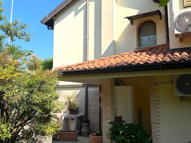 Villa in vendita a Ruda UD