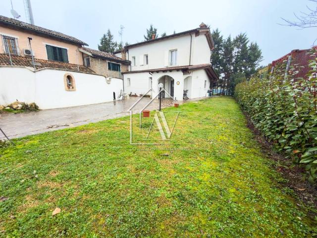 Villa in vendita a Russi RA