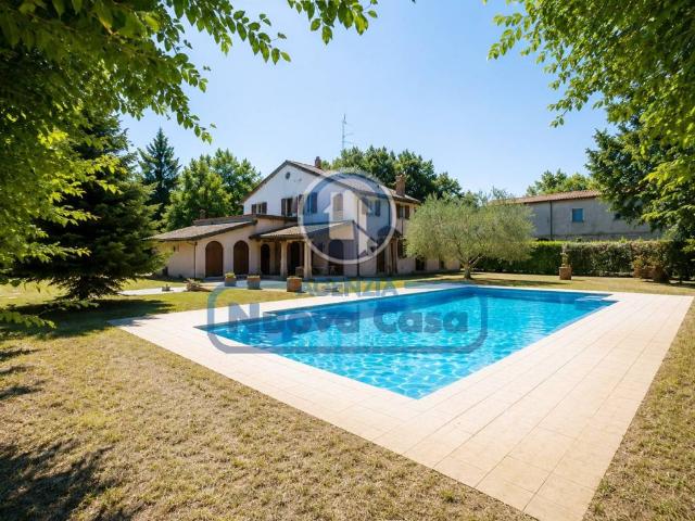 Villa in vendita a Russi RA