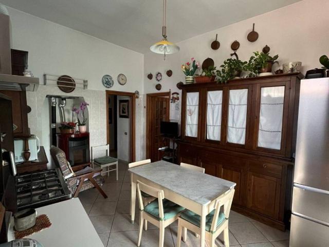 Villa in vendita a Tovo San Giacomo SV