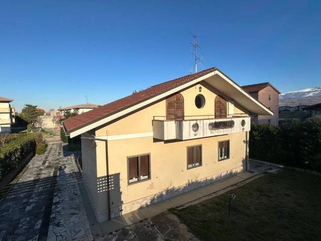 Villa in vendita a Tocco da Casauria PE