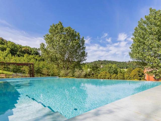 Villa in vendita a Todi 600m² Todi