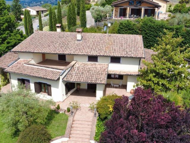 Villa in vendita a Todi PG