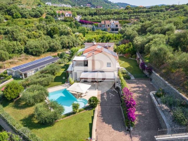 Villa in vendita a Toirano SV