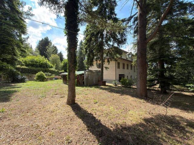 Villa in vendita a Tolentino MC