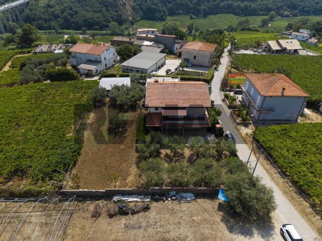 Villa in vendita a Tollo CH