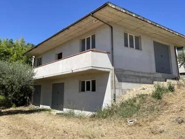 Villa in vendita a Tollo CH