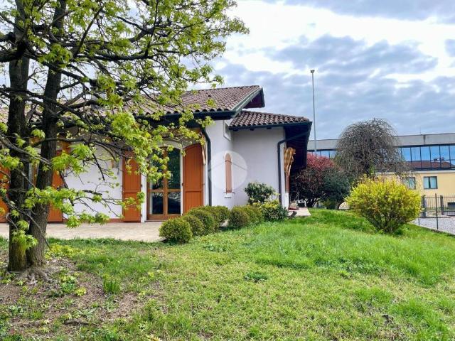 Villa in vendita a Torbole Casaglia BS