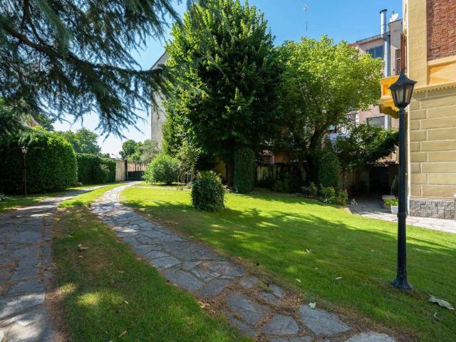 Villa in vendita a Torino TO