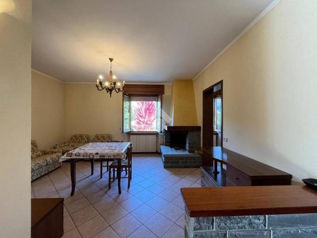 Villa in vendita a Tornolo PR