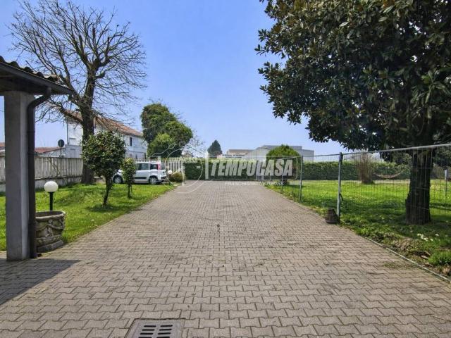 Villa in vendita a Tornaco NO