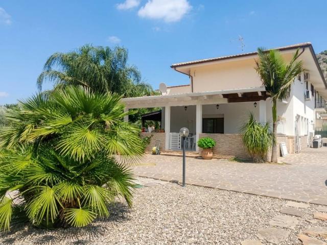 Villa in vendita a Torretta PA
