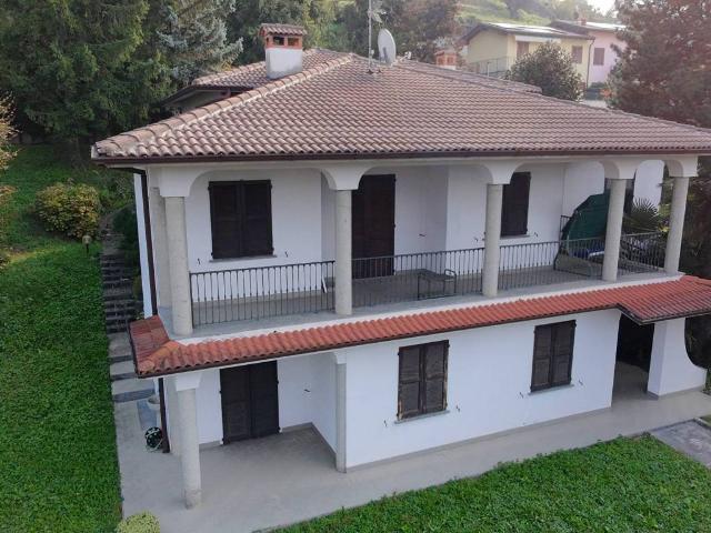 Villa in vendita a Torre de' Busi BG