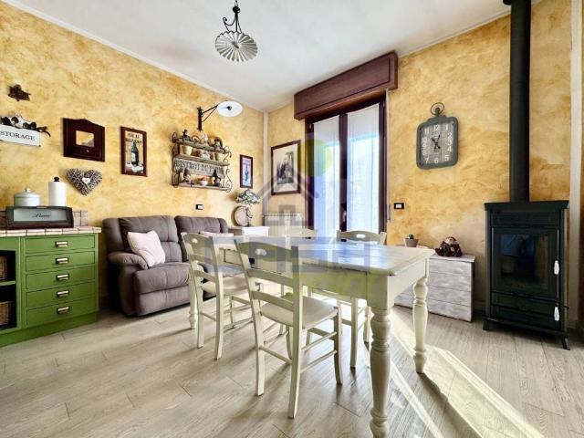 Villa in vendita a Torre de' Picenardi CR