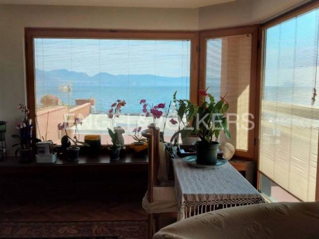 Villa in vendita a Torre del Greco NA