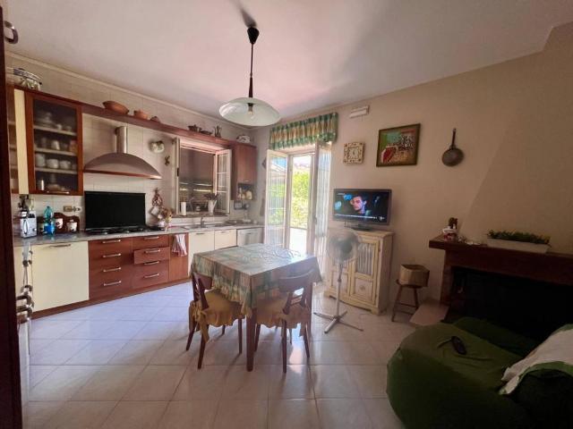 Villa in vendita a Torre del Greco NA