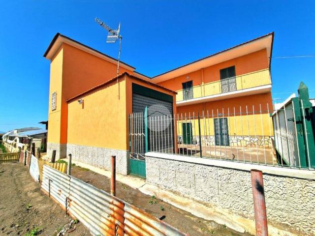 Villa in vendita a Torre del Greco NA