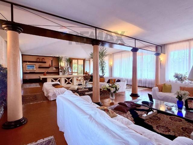 Villa in vendita a Torre d'Isola PV