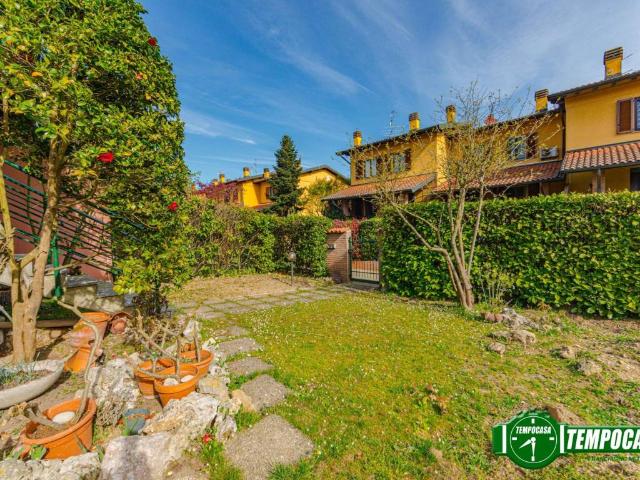 Villa in vendita a Torre d'Isola PV