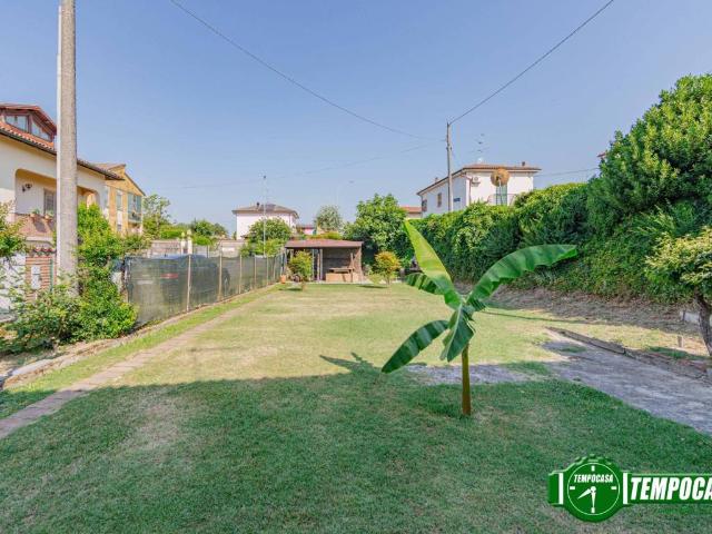 Villa in vendita a Torre d'Isola PV