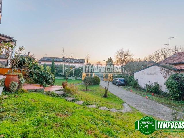 Villa in vendita a Torre D'Isola