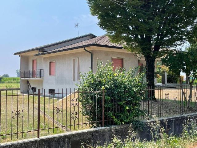 Villa in vendita a Torre Pallavicina BG