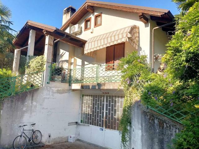 Villa in vendita a Torre Pellice TO