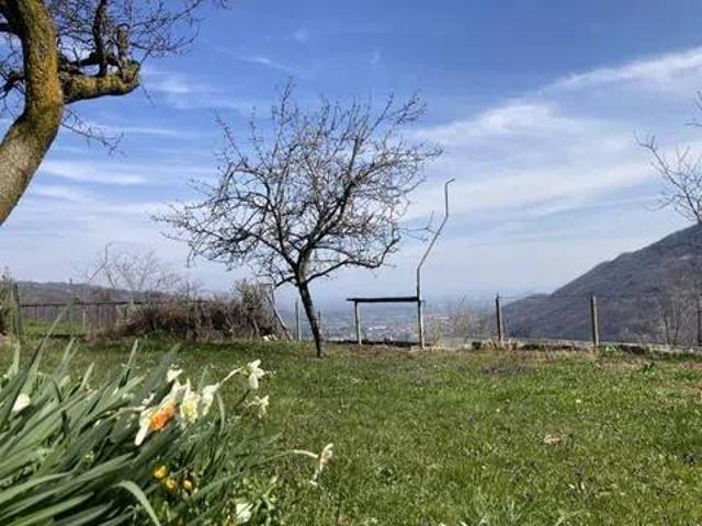 Villa in vendita a Torre Pellice TO