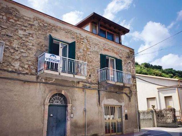 Villa in vendita a Torrenova ME