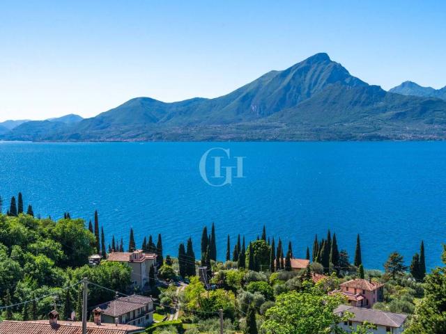 Villa in vendita a Torri del Benaco VR