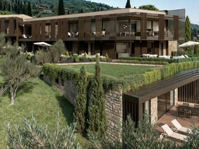 Villa in vendita a Torri del Benaco VR
