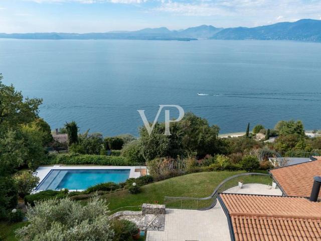 Villa in vendita a Torri del Benaco VR