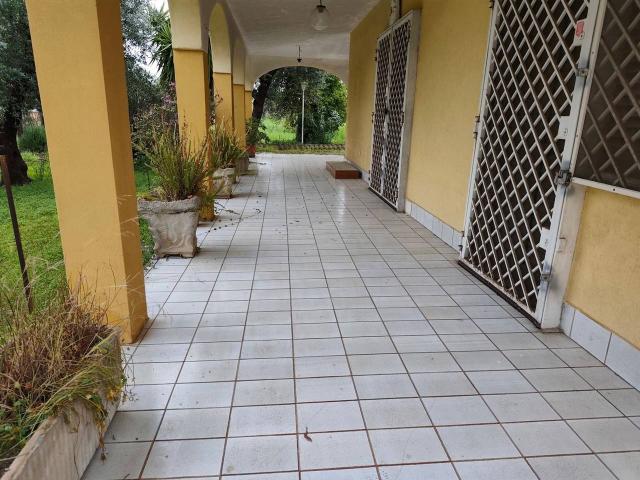 Villa in vendita a Torricella