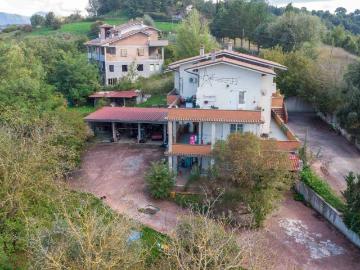 Villa in vendita a Torricella in Sabina RI