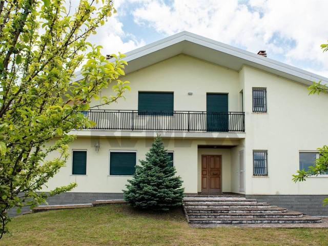 Villa in vendita a Torricella Peligna