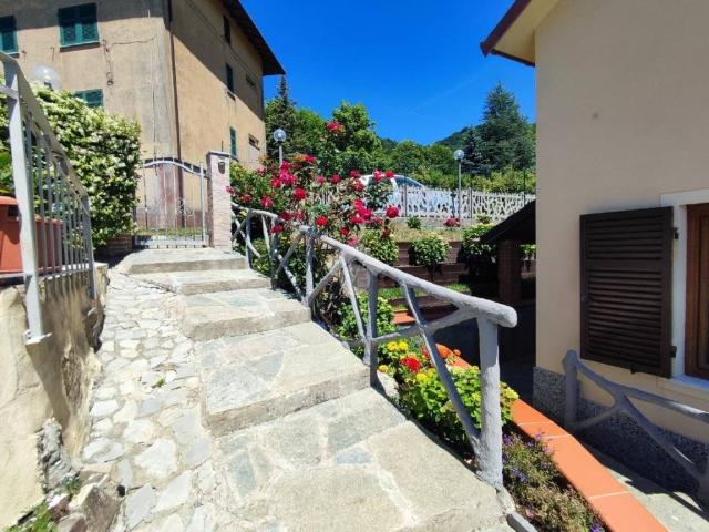 Villa in vendita a Torriglia GE