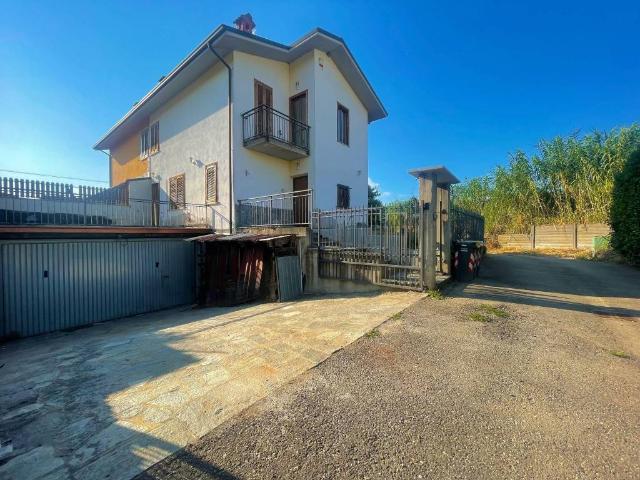 Villa in vendita a Tortona AL