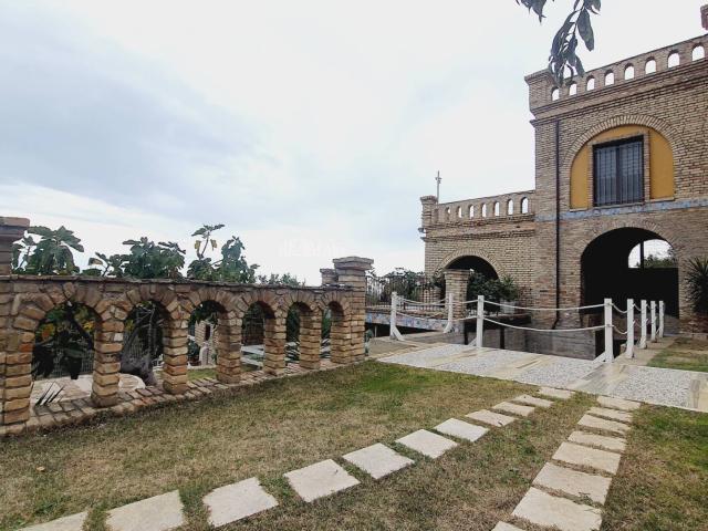Villa in vendita a Tortoreto, Collinare