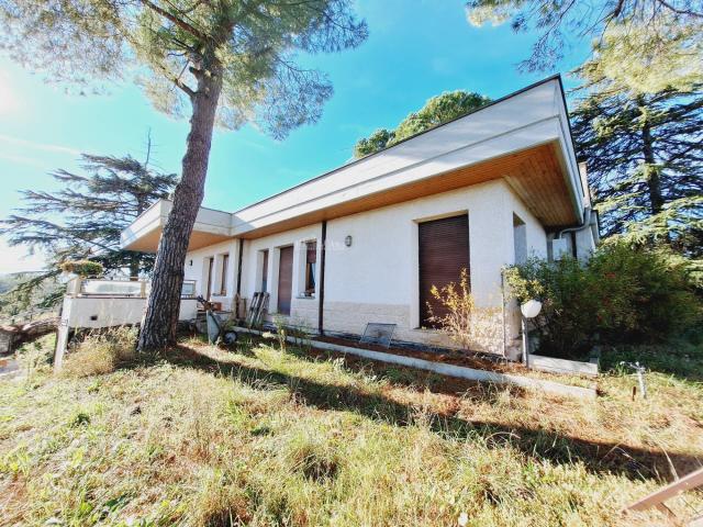 Villa in vendita a Tortoreto, Collinare