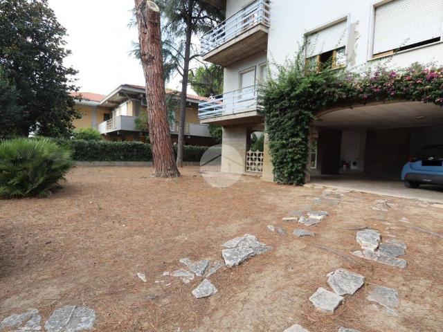 Villa in vendita a Tortoreto TE