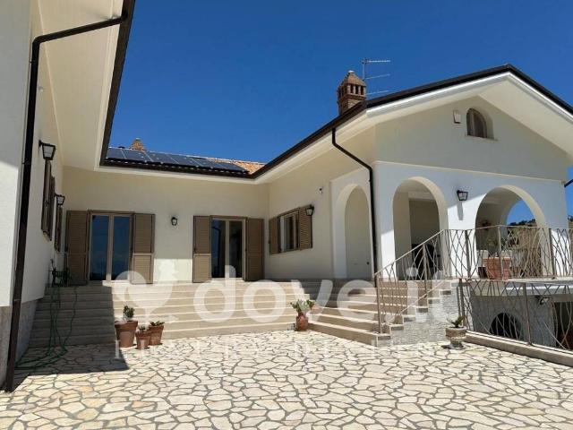 Villa in vendita a Tortoreto TE