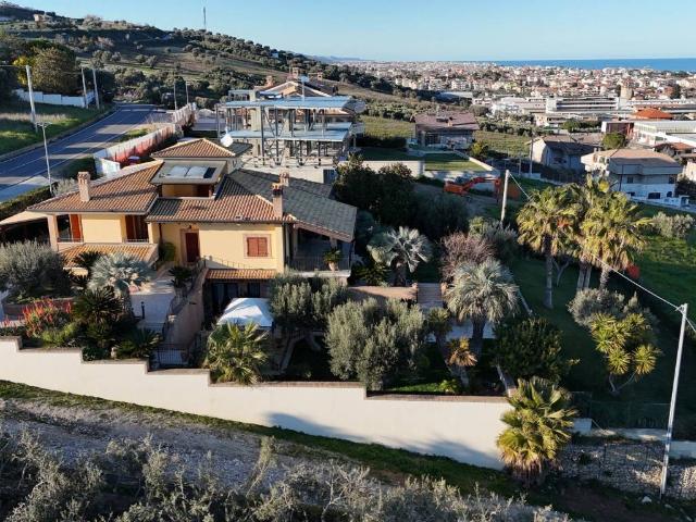 Villa in vendita a Tortoreto TE