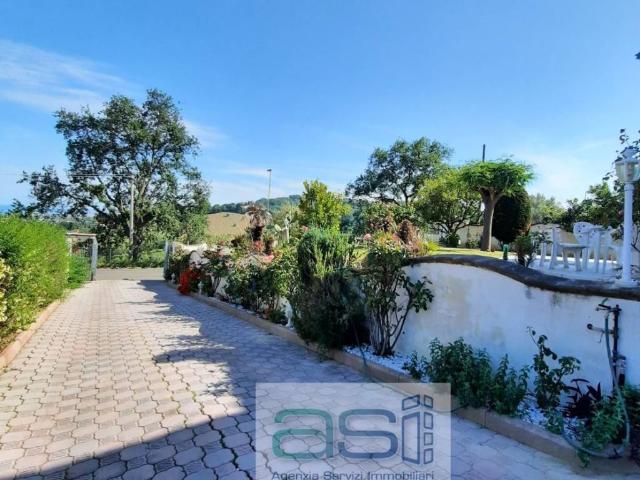 Villa in vendita a Tortoreto TE