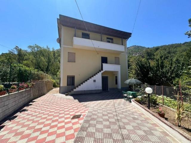 Villa in vendita a Tortorici ME