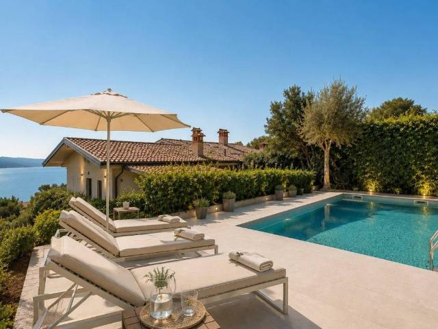 Villa in vendita a Toscolano Maderno BS