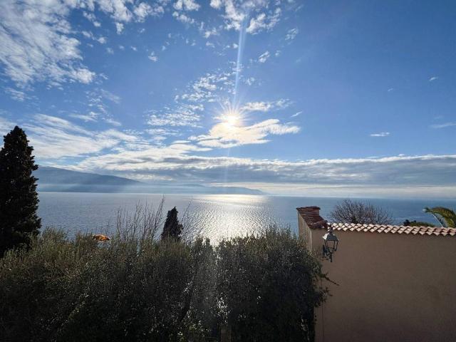 Villa in vendita a Toscolano Maderno BS